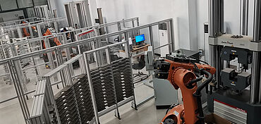 Laboratoire d’essais entièrement automatisé chez Liuzhou Iron & Steel